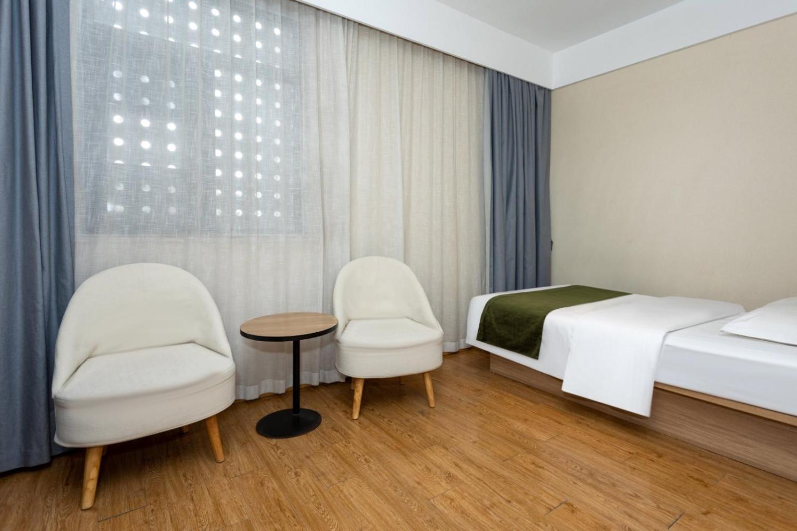 Greentree Hotel